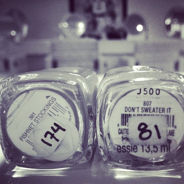 1/15/2014にKim S.がThe White Room Nail &amp; Dry Barで撮った写真