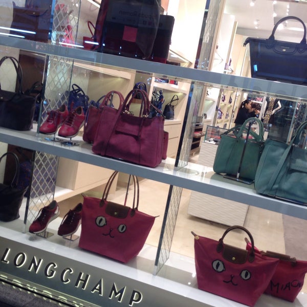 longchamp central world