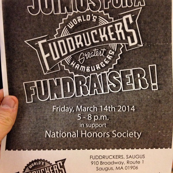 Photo taken at Fuddruckers by Nick P. on 3/14/2014