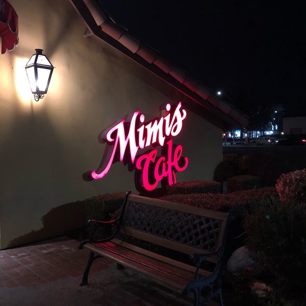 Foto scattata a Mimi&#39;s Cafe da Fatmah M. il 12/11/2018