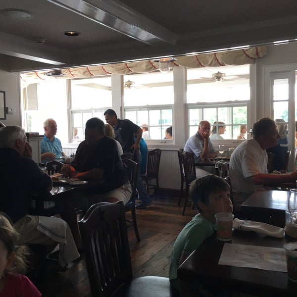 8/14/2017 tarihinde Nate S.ziyaretçi tarafından The Restaurant at Rowayton Seafood'de çekilen fotoğraf