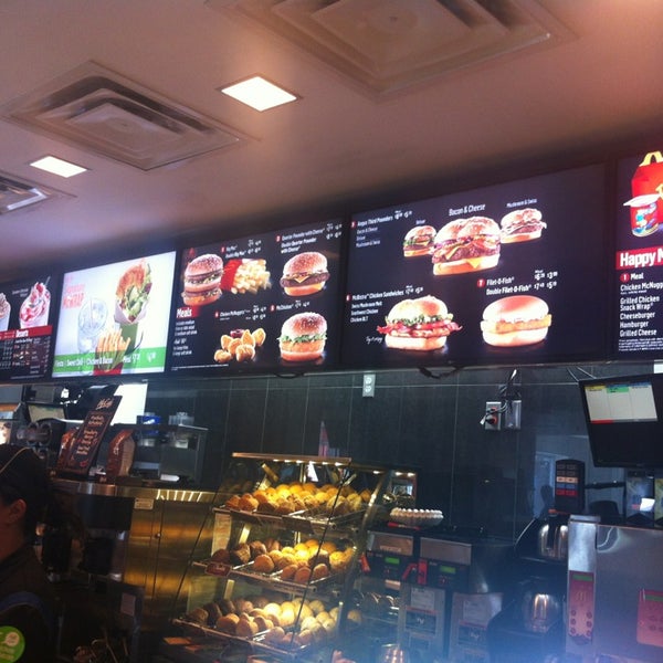 McDonald's Fast Food Restaurant in Scarborough