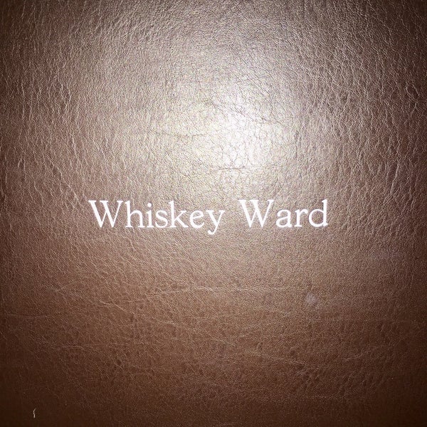 Foto tirada no(a) The Whiskey Ward por Beth M. em 12/2/2017