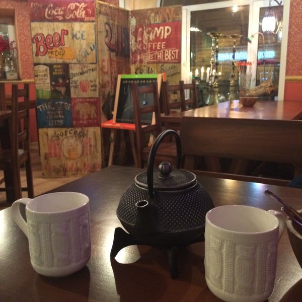 Кафе на орджоникидзе махачкала. Кафе кампус москва. Кафе чарах покажи. Кафе чарах на орджоникидзе. Вьет кафе москва.