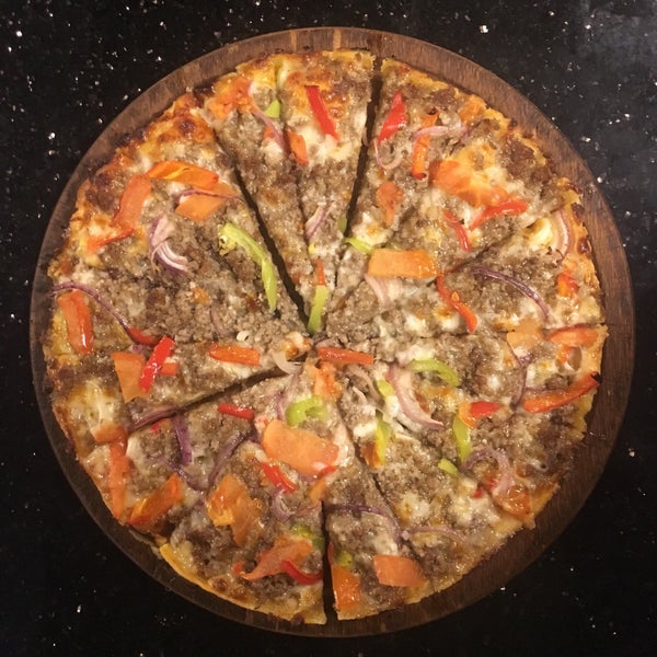 3/7/2018 tarihinde Fikret A.ziyaretçi tarafından Trendy Pizza'de çekilen fotoğraf
