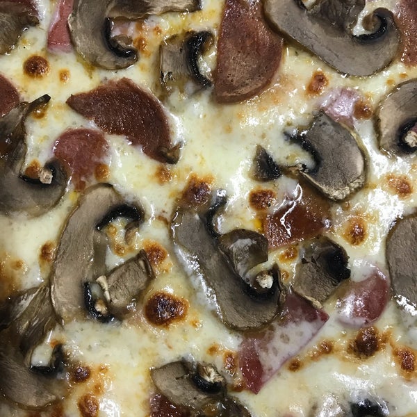 2/5/2019 tarihinde Fikret A.ziyaretçi tarafından Trendy Pizza'de çekilen fotoğraf