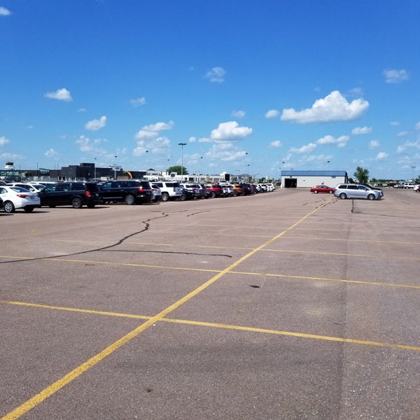 Photo taken at Sioux Falls Regional Airport (FSD) by Jon L. on 7/31/2018