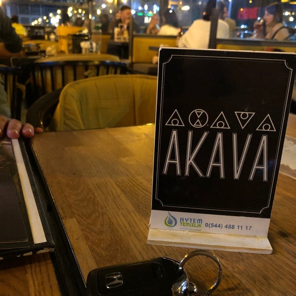 Снимок сделан в Akava Lounge Food &amp; Drink пользователем Halil .. 11/8/2020