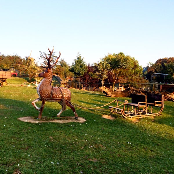 Foto scattata a Polonezköy Hayvanat Bahçesi ve Doğal Yaşam Parkı da Ahmetakgun53 il 9/5/2015