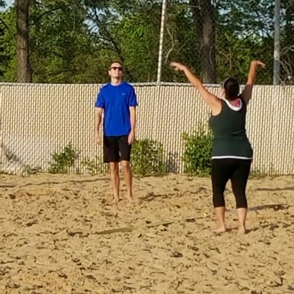 JB's on 41 Volleyball Courts Volleyball Court in Wilson Park