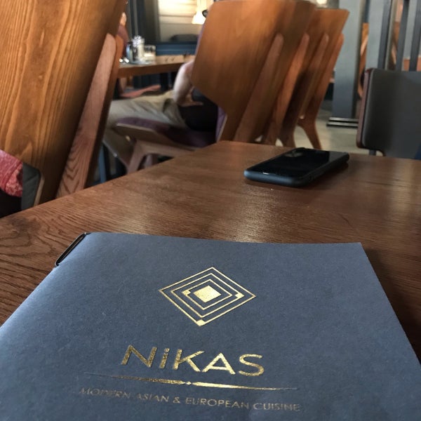 รูปภาพถ่ายที่ Nikas โดย 𐱅𐰇𐰼𐰚 เมื่อ 6/15/2019