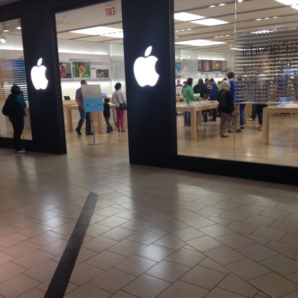 Photos at Apple Northshore (Now Closed) 10 tips