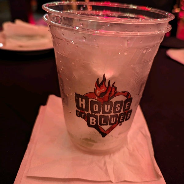 Photo taken at House of Blues Restaurant &amp; Bar by Toby G. on 4/23/2022