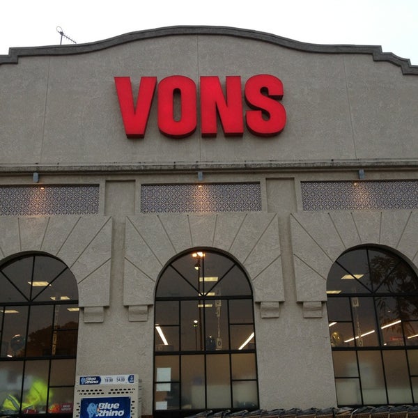 VONS Grocery Store in Hacienda Heights