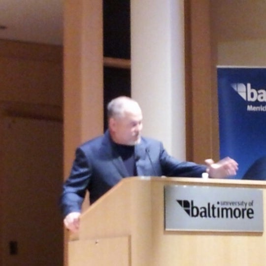 รูปภาพถ่ายที่ University of Baltimore โดย Danny B. เมื่อ 11/12/2012