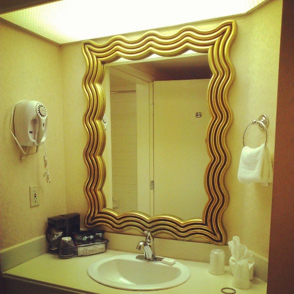 Photo taken at Anaheim Portofino Inn &amp; Suites by Arlet L. on 3/20/2013