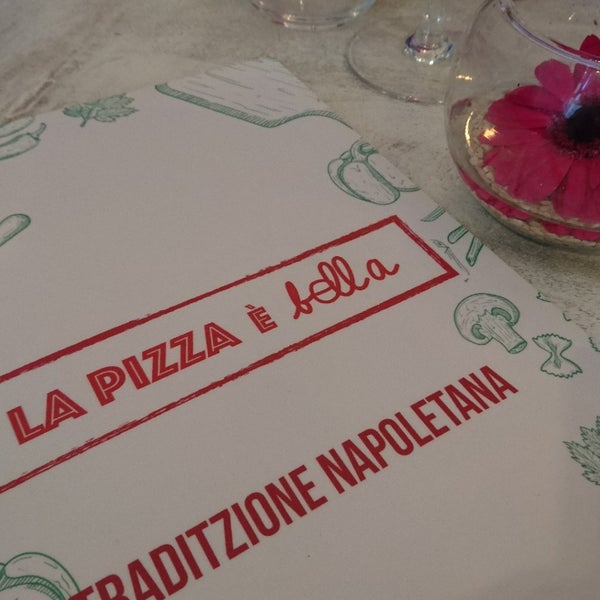 Photo taken at La Pizza è Bella by Mark on 4/5/2018