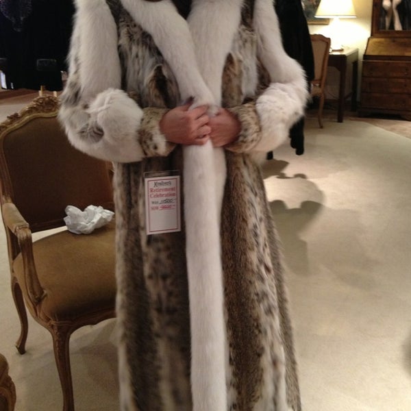 Fur boutique. Fur boutique. Хабаровск улица ленина 46 furs boutique. Smoothfar luxury boutique furs шубы. Fur boutique.