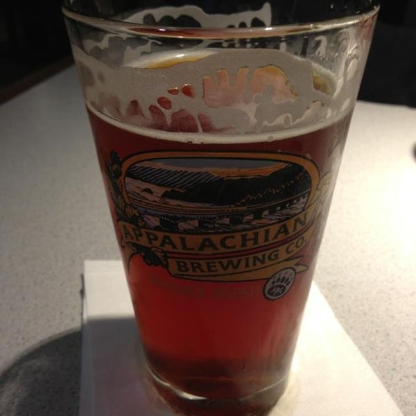 Foto diambil di Appalachian Brewing Company oleh Clinton M. pada 9/15/2013