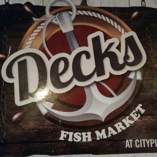 Foto scattata a Decks Fish Market da Stelios S. il 7/25/2014