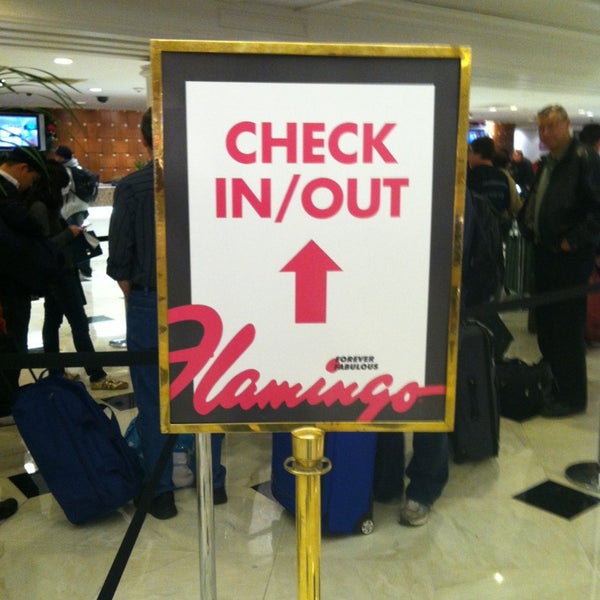 Flamingo Promenade - Gift Store