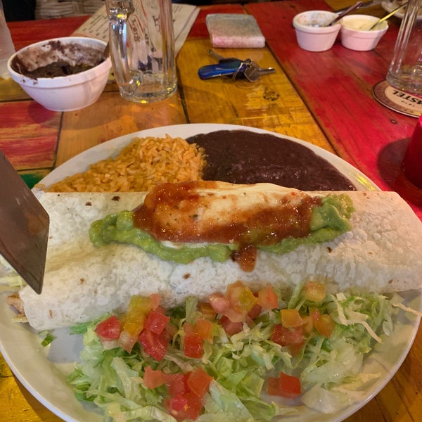 Photo taken at Totopos Gastronomia Mexicana by Anna U. on 12/14/2019