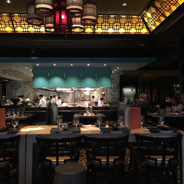 4/1/2017にHikari A.がEmpire Restaurant &amp; Loungeで撮った写真