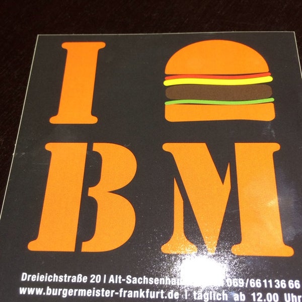 รูปภาพถ่ายที่ Burgermeister โดย Dirk H. เมื่อ 1/9/2014