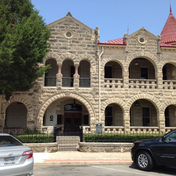 Schreiner Mansion/Hill Country Museum 226 Earl Garrett St