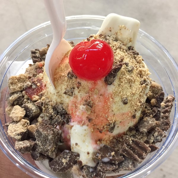 Photo taken at Andy&#39;s Frozen Custard by Anthony N. on 9/2/2017