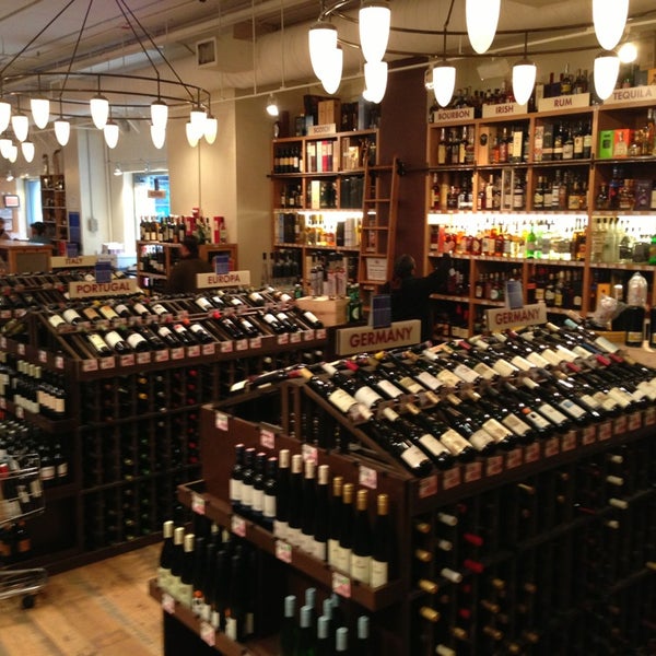 Photo taken at Union Square Wines &amp; Spirits by Boon Y. on 2/3/2013