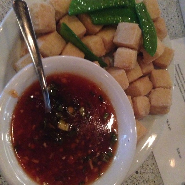 5/7/2014에 Yembz님이 Blue Koi Noodles &amp; Dumplings에서 찍은 사진