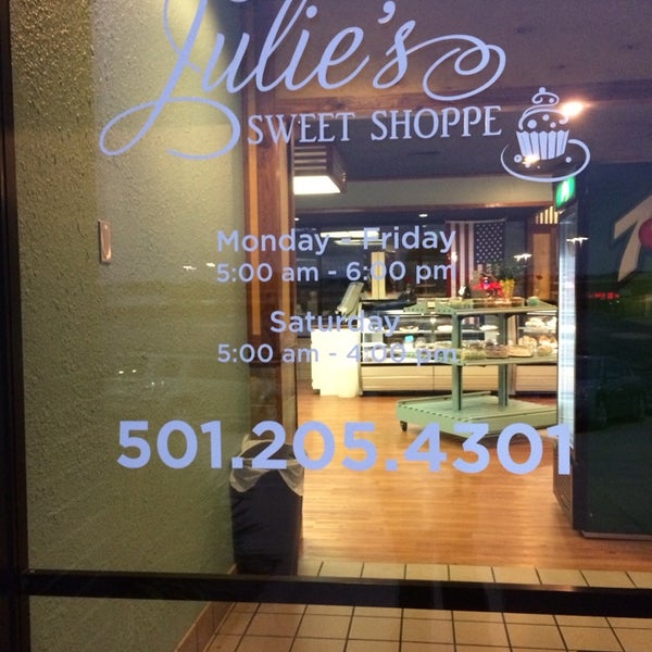 Julie's Sweet Shoppe Bakery in Conway