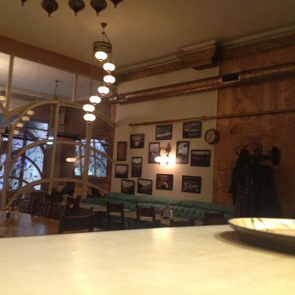 4/8/2013에 Brezmamo12님이 Cafe Fessa에서 찍은 사진