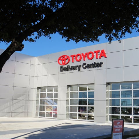 Foto diambil di Round Rock Toyota oleh Round Rock Toyota pada 9/17/2014