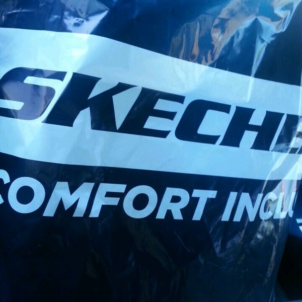 skechers factory outlet goodyear