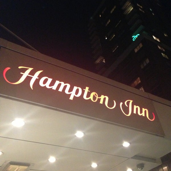 Foto tirada no(a) Hampton Inn by Hilton por Jill H. em 10/1/2013