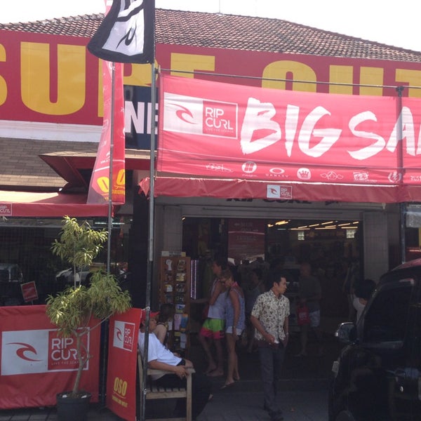 OUTLET QUIKSILVER! Hasta 75% DTO. en ropa de hombre y niño