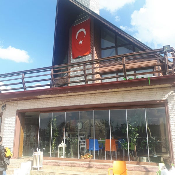 Foto diambil di Club Bonjour oleh Çiğdem D. pada 5/13/2018