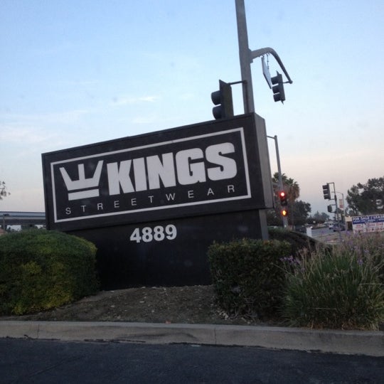 Kings Strretwear Clothing Store in Montclair