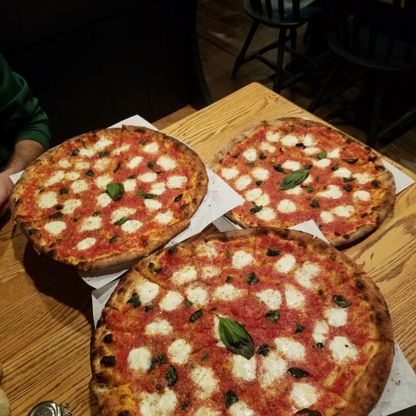 Foto diambil di Next Door Pizza Bar oleh Dale N. pada 12/13/2018