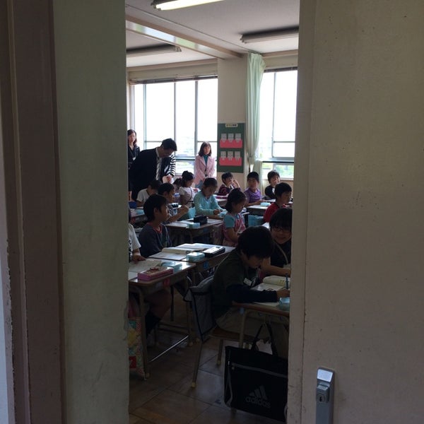八事東小学校 Elementary School In 名古屋市