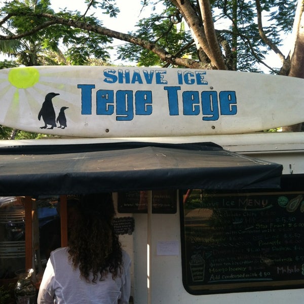 Photo taken at Shave Ice Tege Tege by Princeville Wine M. on 9/16/2013
