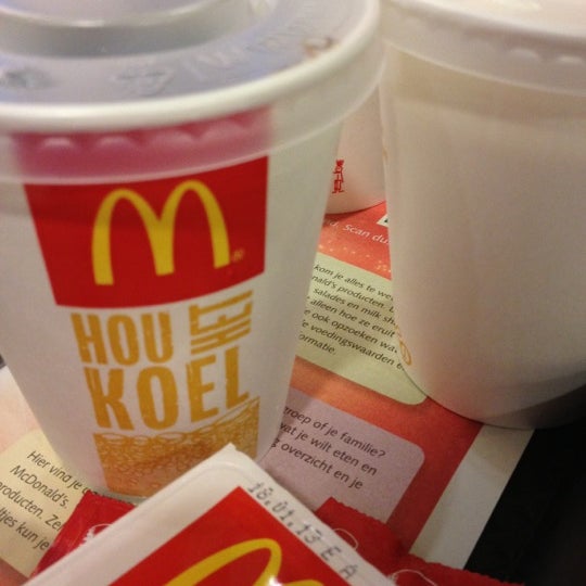 รูปภาพถ่ายที่ McDonald&#39;s โดย Wilco S. เมื่อ 12/15/2012