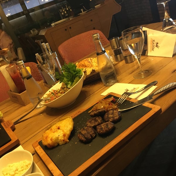 Photo taken at Kadim Steakhouse by Emin Ş. on 8/8/2018