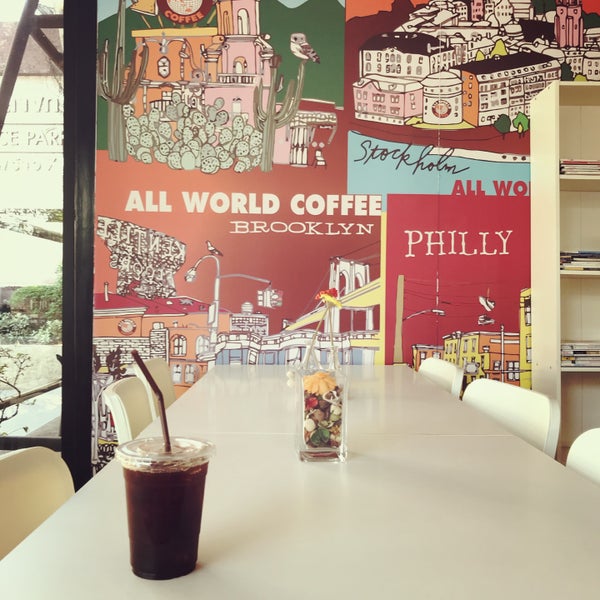 Мига ворлд кофейня. Coffees world