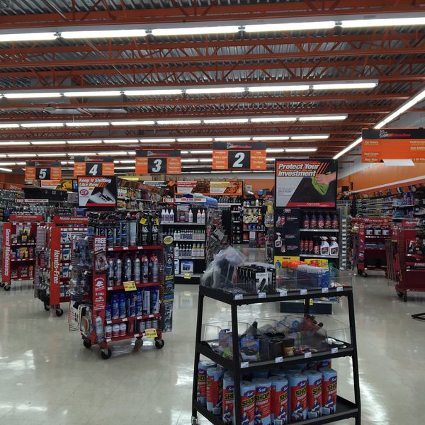 AutoZone 44 ziyaretçidan 1 tavsiye