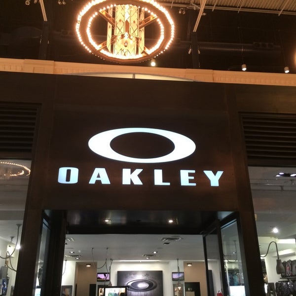 Oakley Store - 1 tip from 347 visitors