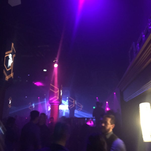 Das Foto wurde bei Foundation Nightclub von Panchita L. am 4/14/2017 aufgenommen