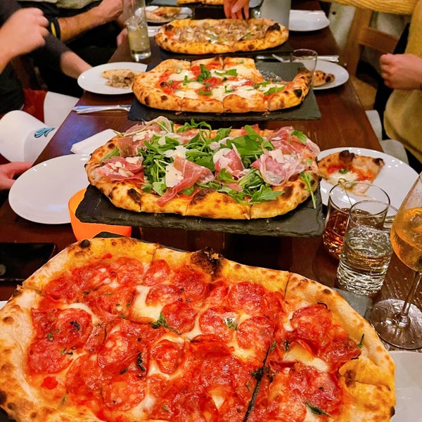 รูปภาพถ่ายที่ Mercato Stellina Pizzeria โดย Panchita L. เมื่อ 10/24/2021